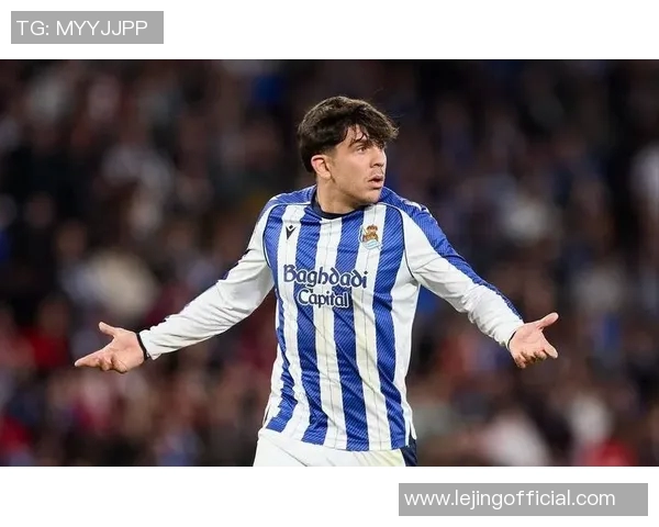 国王杯激战巴萨大胜那不勒斯乌龙球引发全场狂欢与转会猜想